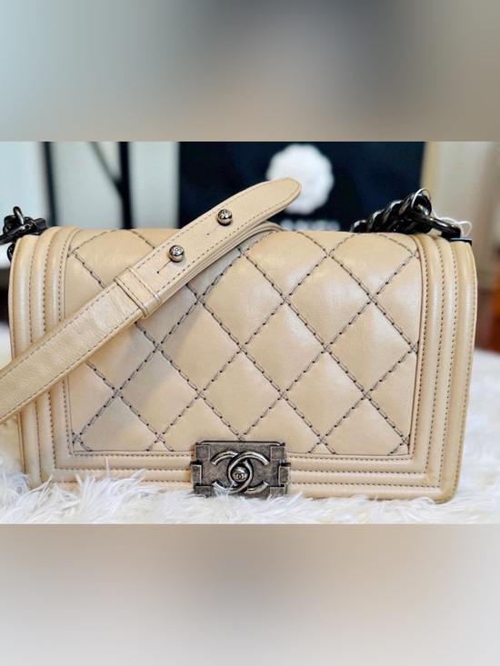 CHANEL Handbags - Chanel Le Boy